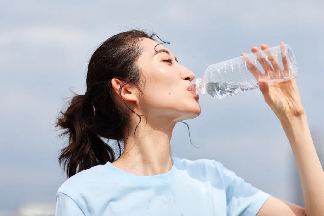 高温天预防心脏疾病风险,这三件事不要做!(图3) 图片