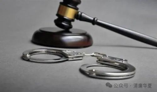 公安局长为网赌涉案人员取保候审提供帮助被判刑