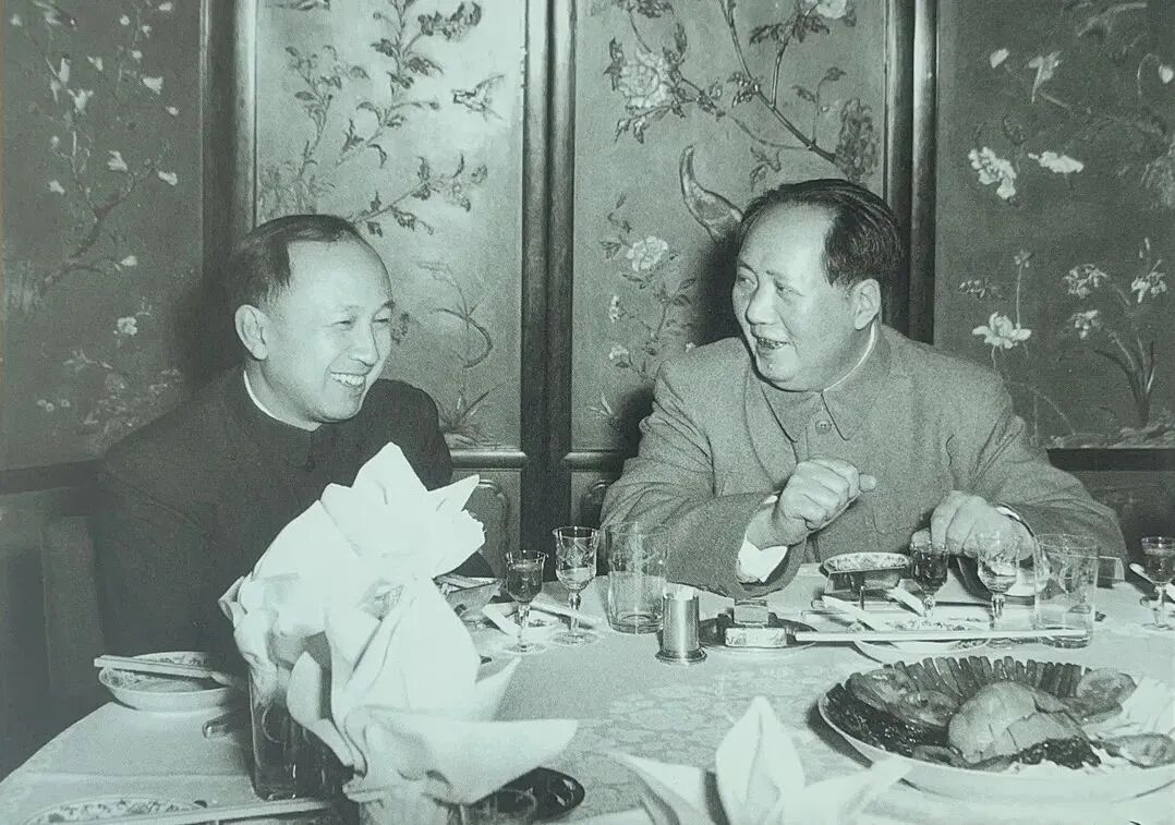 从《矛盾论》到第四统计力学:纪念毛主席诞辰132周年记念日(图4) 从《矛盾论》到第四统计力学:纪念毛主席诞辰132周年记念日(图4)
