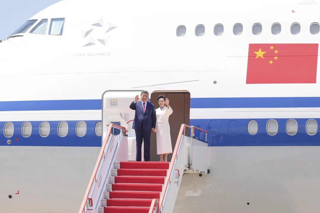 朝方举行盛大欢迎仪式,高清大图来了!(图1) ha1.jpg