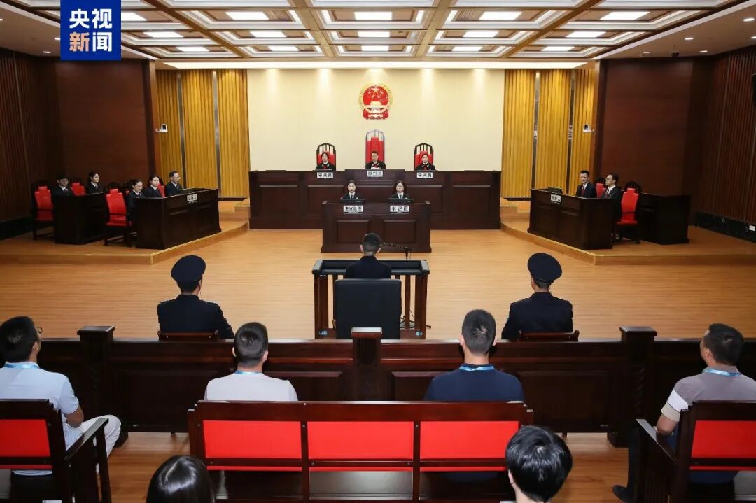 受贿1.44亿余元，重庆市政协原党组成员、副主席段成刚一审被判无期